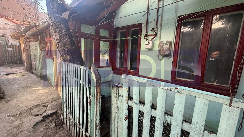 DE VANZARE CASA INTERBELICA  – 3 CAMERE - METROU STEFAN CEL MARE - Poză 11