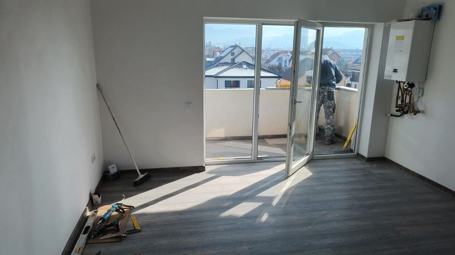 Studio cu vedere panoramică asupra Brașovului - Poză 3