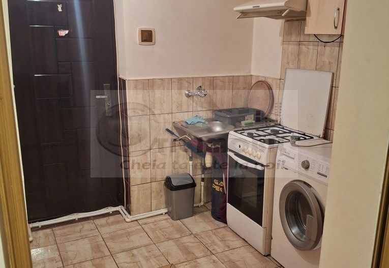 Vând camera de cămin transformata in garsoniera in spate la Jumbo - Poză 5