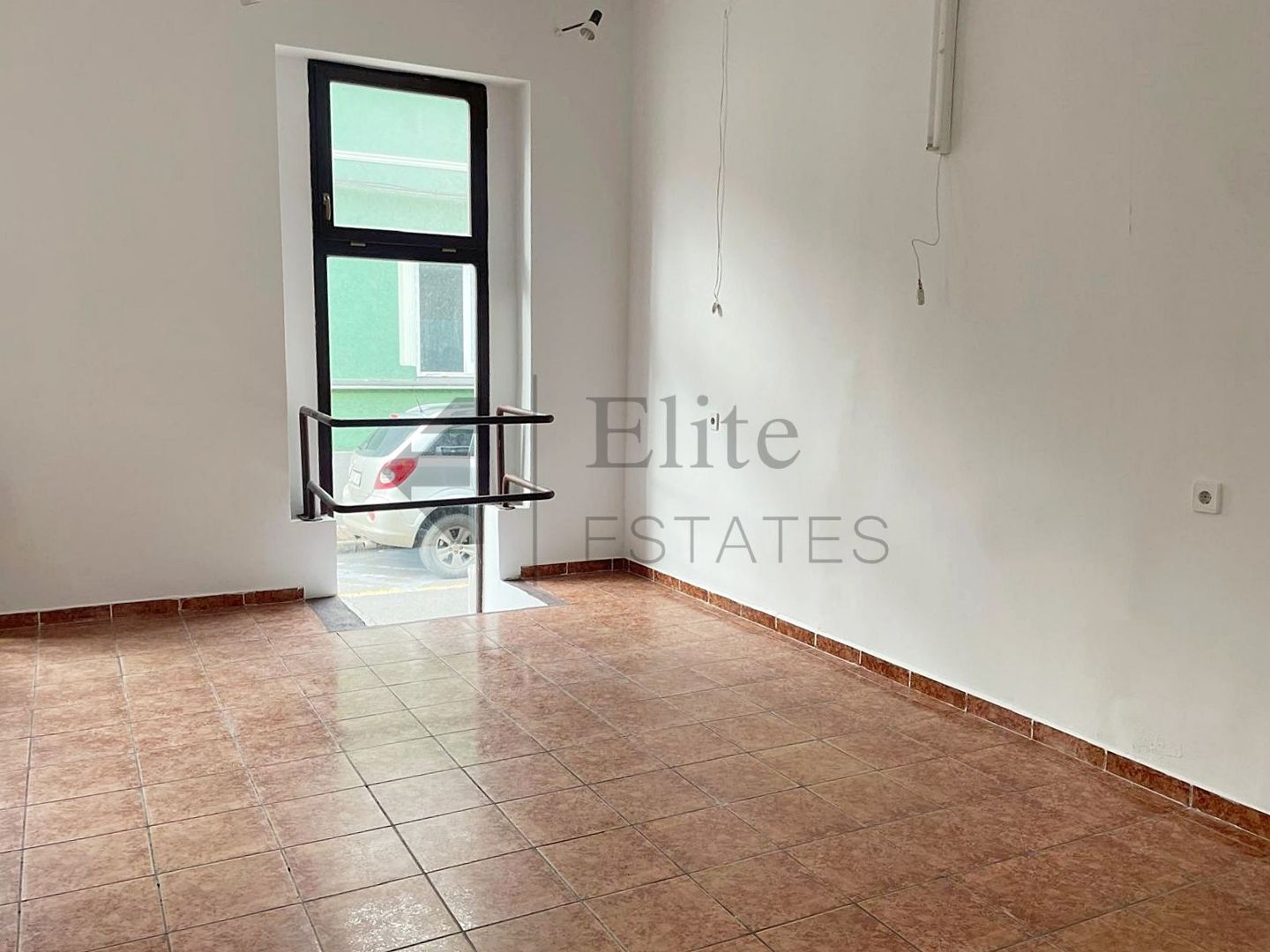 Apartament pe 2 nivele ultracentral in zona Teatrului Oradea - Poză 4