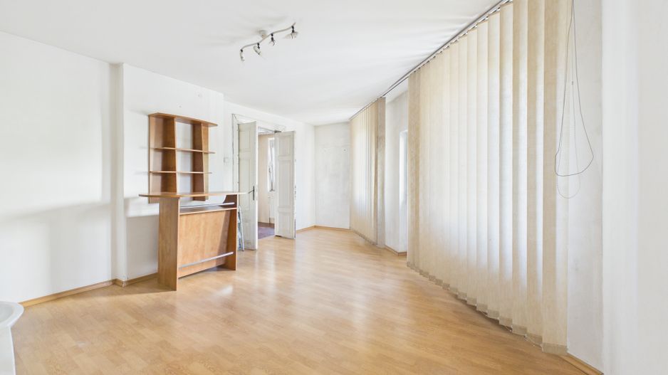 Casa cu 8 camere de vanzare | rezidential si comercial | Nerva Traian - Poză 22