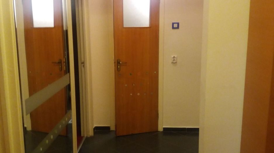 AP. 2 CAMERE- PIATA SUDULUI, BUCATARIE INCHISA, MOBILAT/UTILAT MODERN - Poză 7