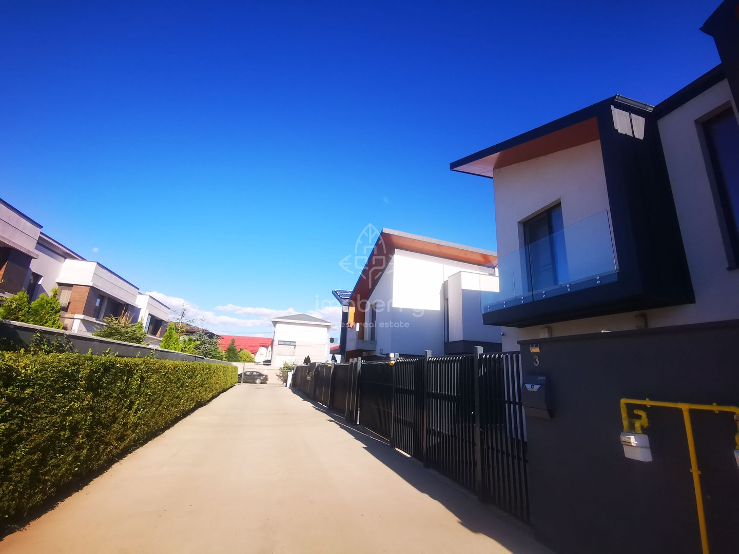 Summer Residence - Poză 8