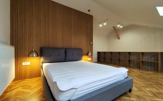 Apartament ultrafinisat în zona ultracentrală | Scară interioară - Poză 1