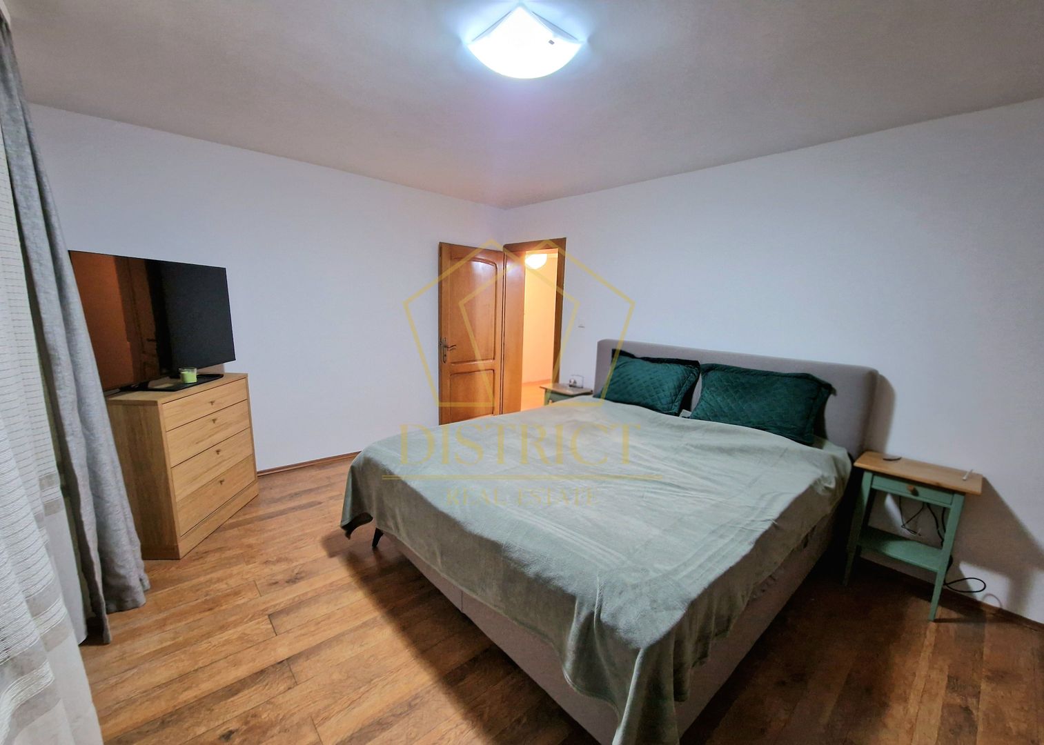 Apartament cu 3 camere si dressing | Mosnita Noua | Castel Royal - Poză 4