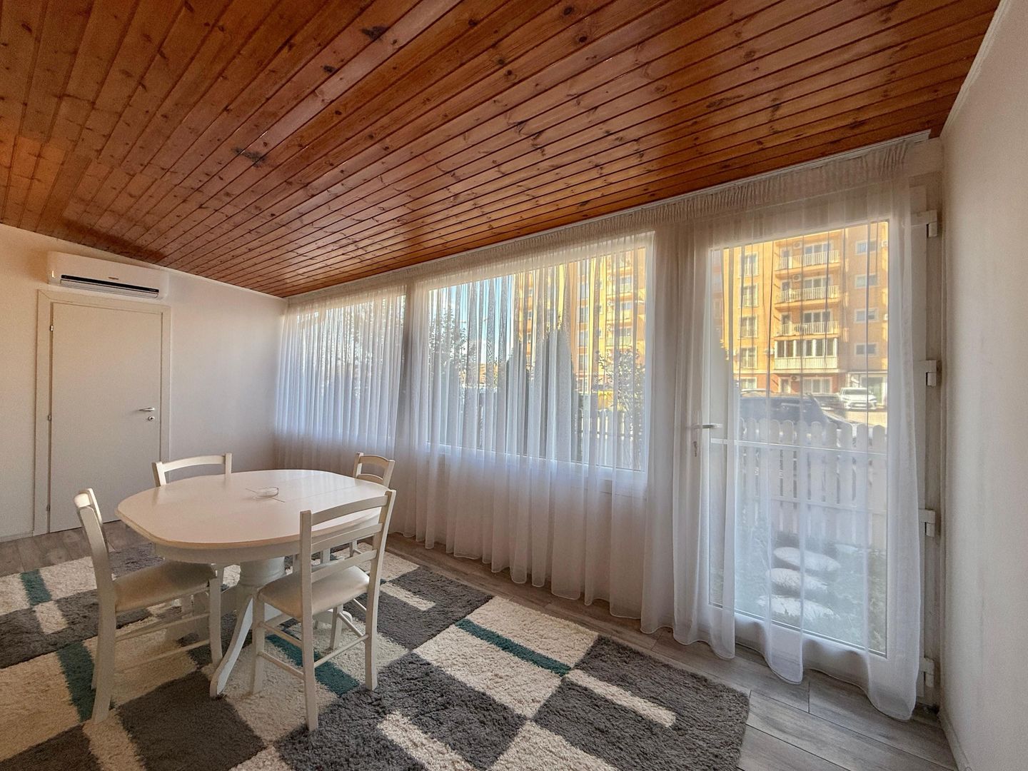 COSMOPOLIS - Apartament cu 2 camere tip studio, mobilat si utilat. - Poză 12