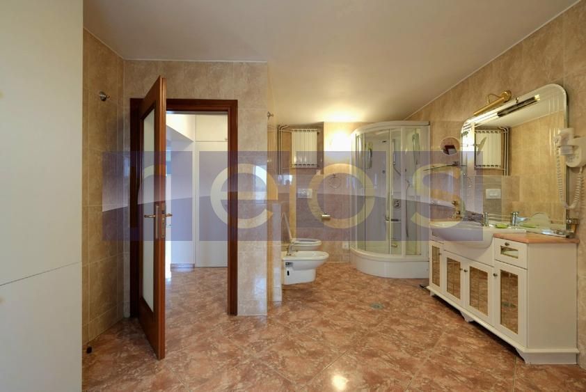 INCHIRIERE SPATIU | 5 CAMERE | ZONA OCTAVIAN GOGA - Poză 10