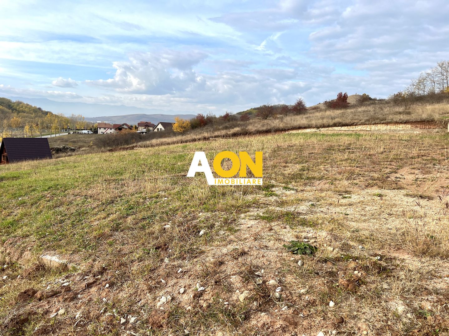 Teren de vanzare priveliste panoramica, com. Ciugud, toate utilitatile - Poză 3