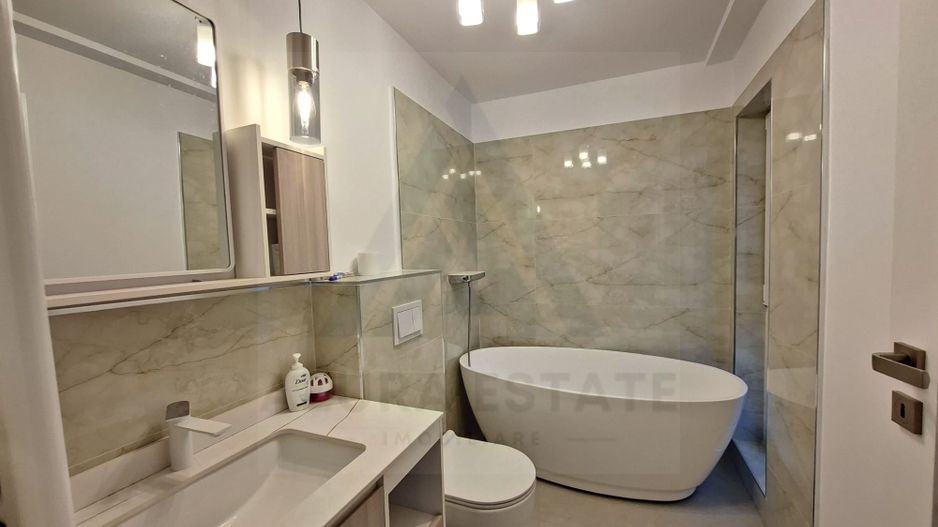 Casa moderna cu 6 camere terase 50 mp si curte in Parcul Sub Arini - Poză 10