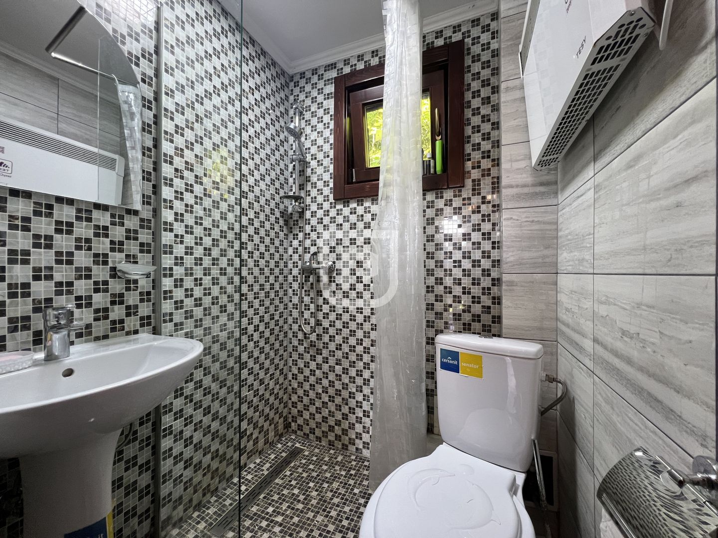 🏡 Casă/Cabană pe malul Lacului Bicaz,  ciubăr&saună - Poză 12