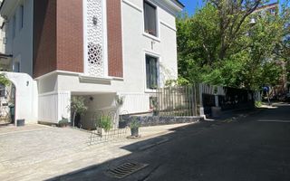 Vila de vanzare  cu acces dublu -zona ARCUL DE TRIMUF-PARCARE - Poză 7