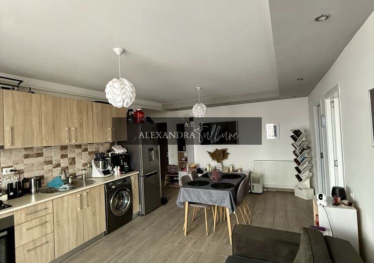 Apartament 3 camere, dressing, balcon, parcare, zona Eroilor - Poză 2