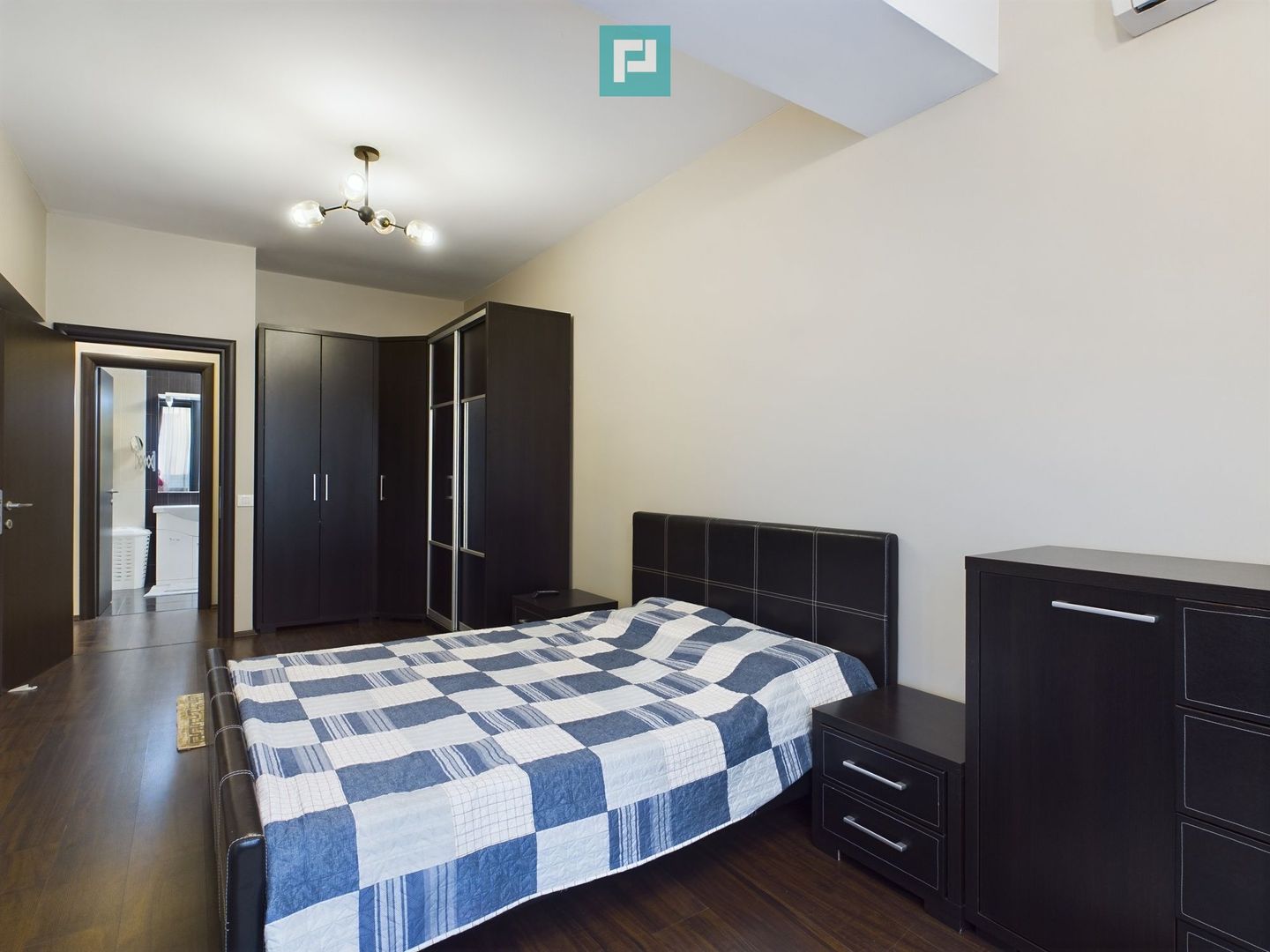 Apartament cu 2 camere modern 7 minute metrou Aurel Vlaicu - Poză 7