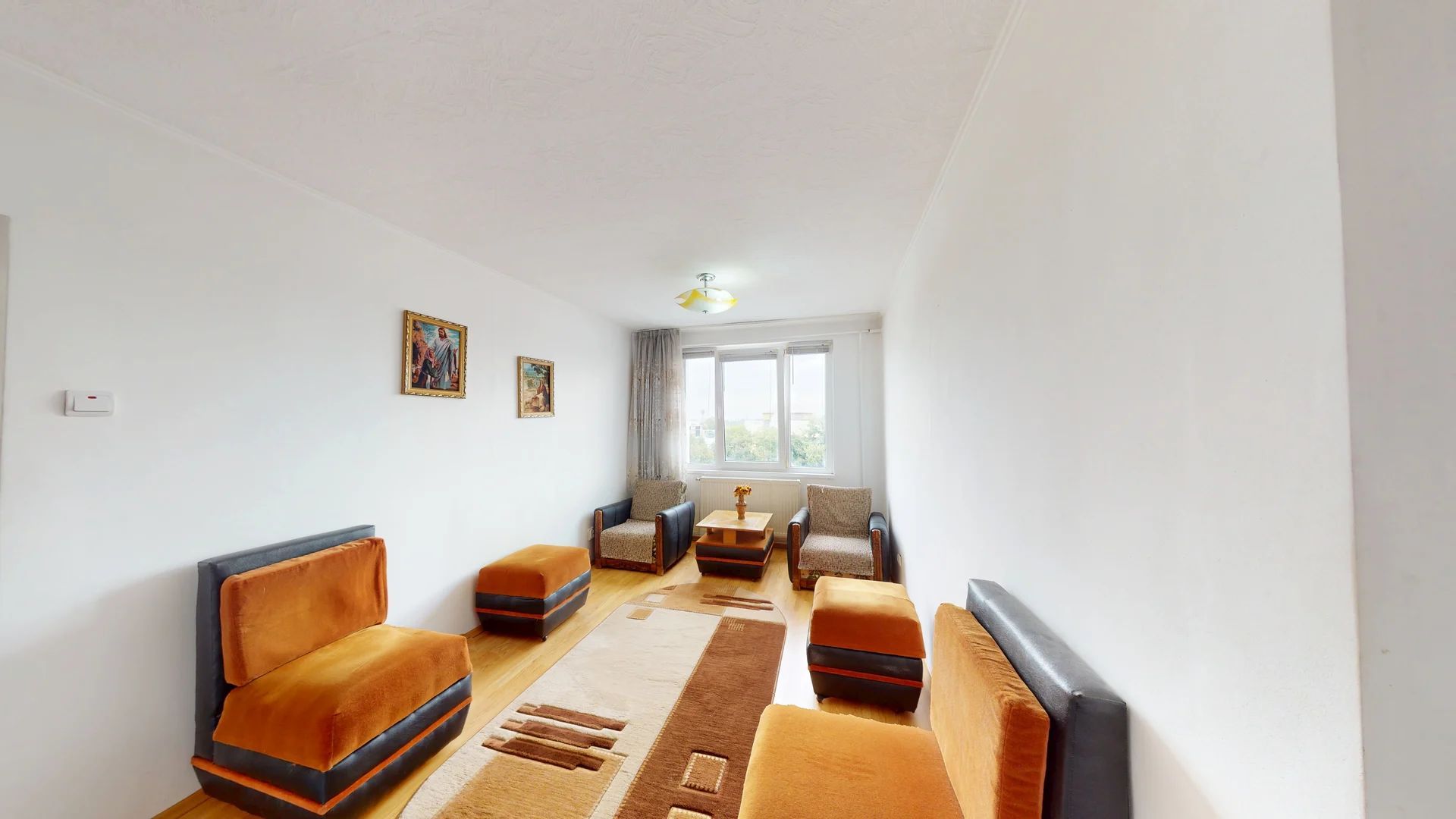 Apartament 3 camere, 63 mp, Craiter, etaj 4/4, vedere pe 2 părți - Poză 1