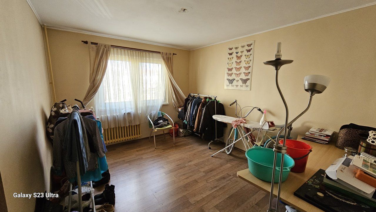 Apartament 4 Camere , et.3/4, Berceni-Racovita - Poză 10