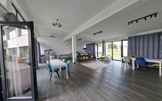 Pensiune 600 mp an 2023 si casa 130 mp teren 4600 mp zona V. Avrigului - Poză 16