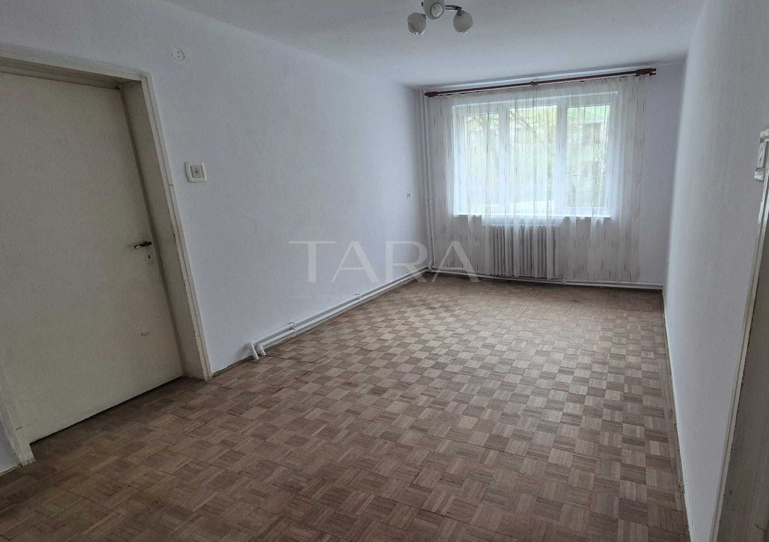 Apartament 2 camere-parter inalt. Piata Abator - Poză 1