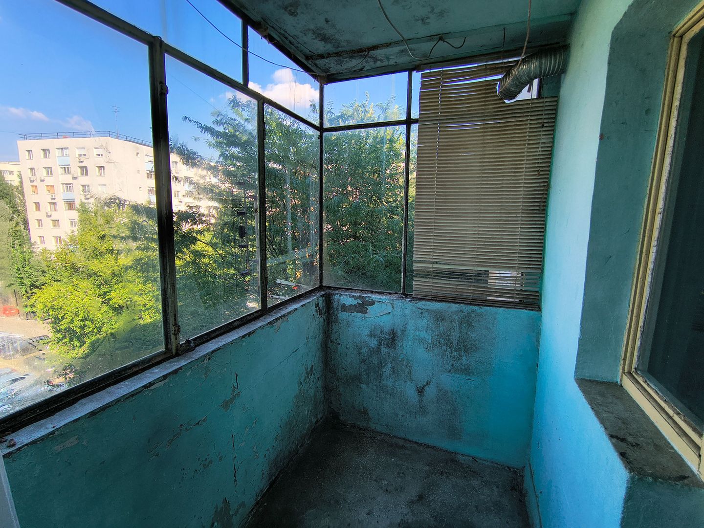 Apartament 3 camere semidecomandat Berceni - Poză 5