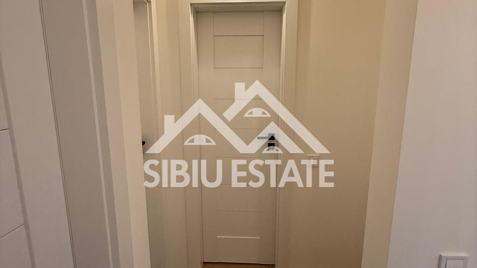 Locație excelentă! Apartament 3 camere renovat, etaj 1, Sibiu - Poză 13