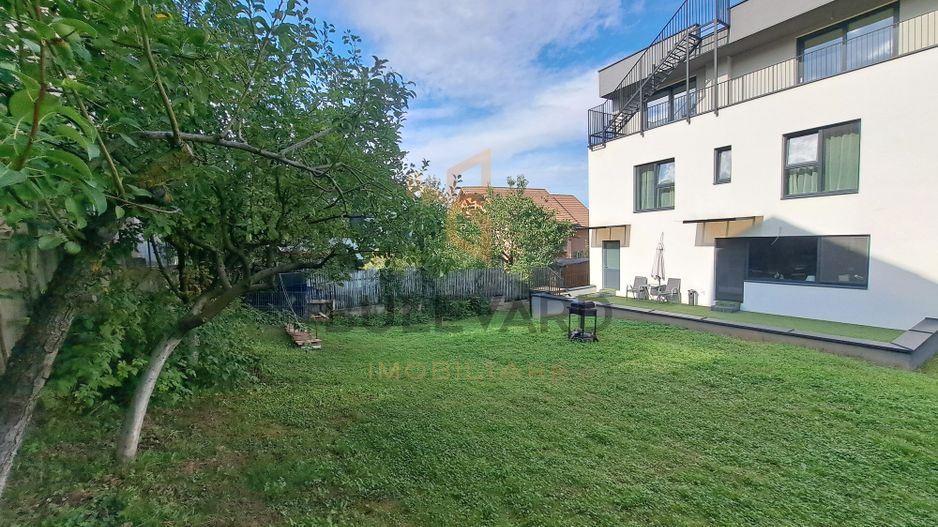 Penthouse 150 mp utili+ terase 200 mp+ 2 parcari subterane +curte 120 mp - Poză 25