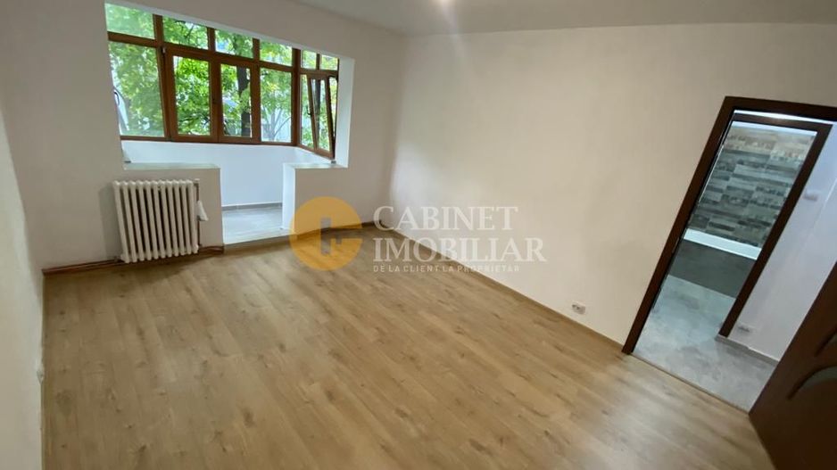 Etaj 2, zona Alexandru cel Bun 2 camere-liber mutare imediata - Poză 1