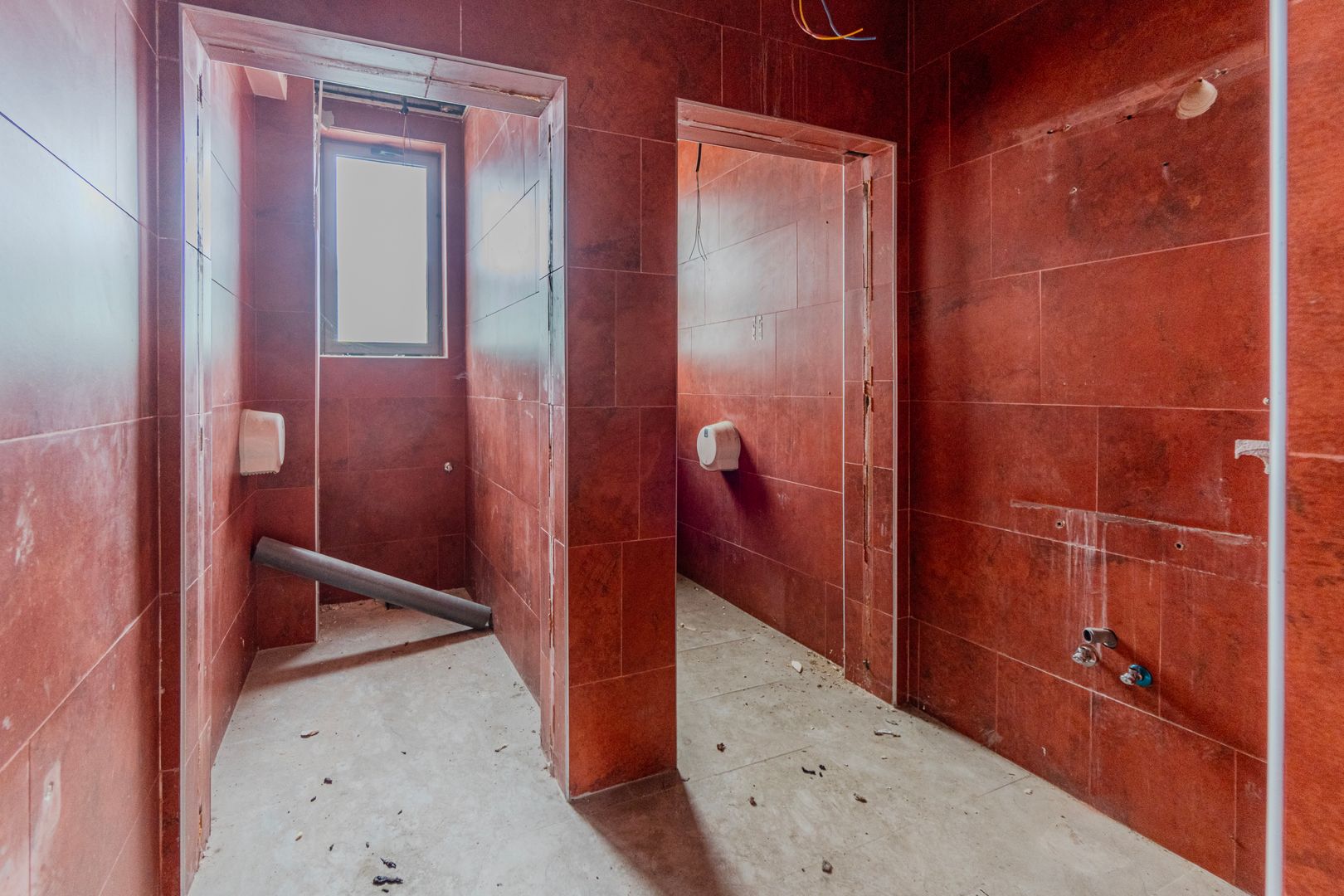 Cladire de 902 mp utili de vânzare, zona Grivitei - DN 13, COMISION 0 - Poză 44