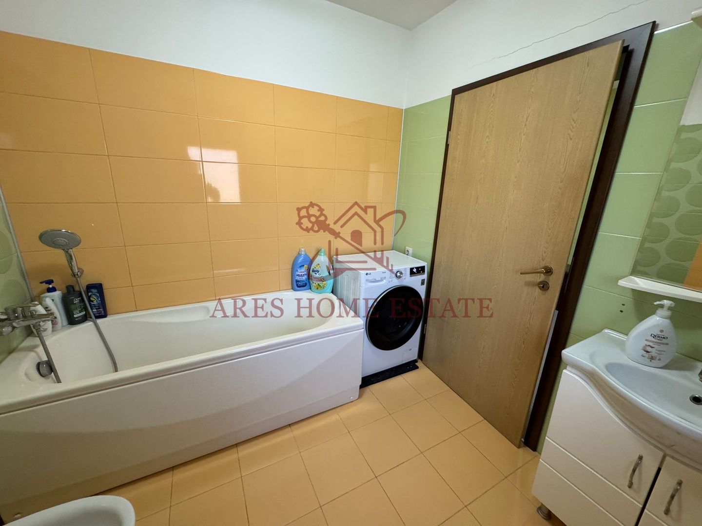 Casă spațioasă, 6 camere, teren 947 mp – Giarmata Vii, comision 0 - Poză 9