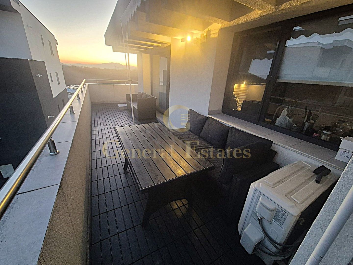 Apartament modern 2 camere, Brasov, Tractorul cu terasă panoramica - Poză 2