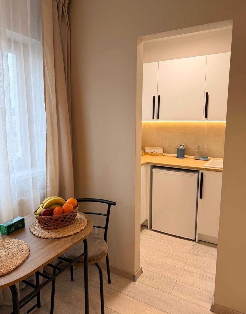 GARSONIERA  DECEBAL, BLOC REABLITAT, RENOVAT, MOBILAT/UTILAT MODERN - Poză 4