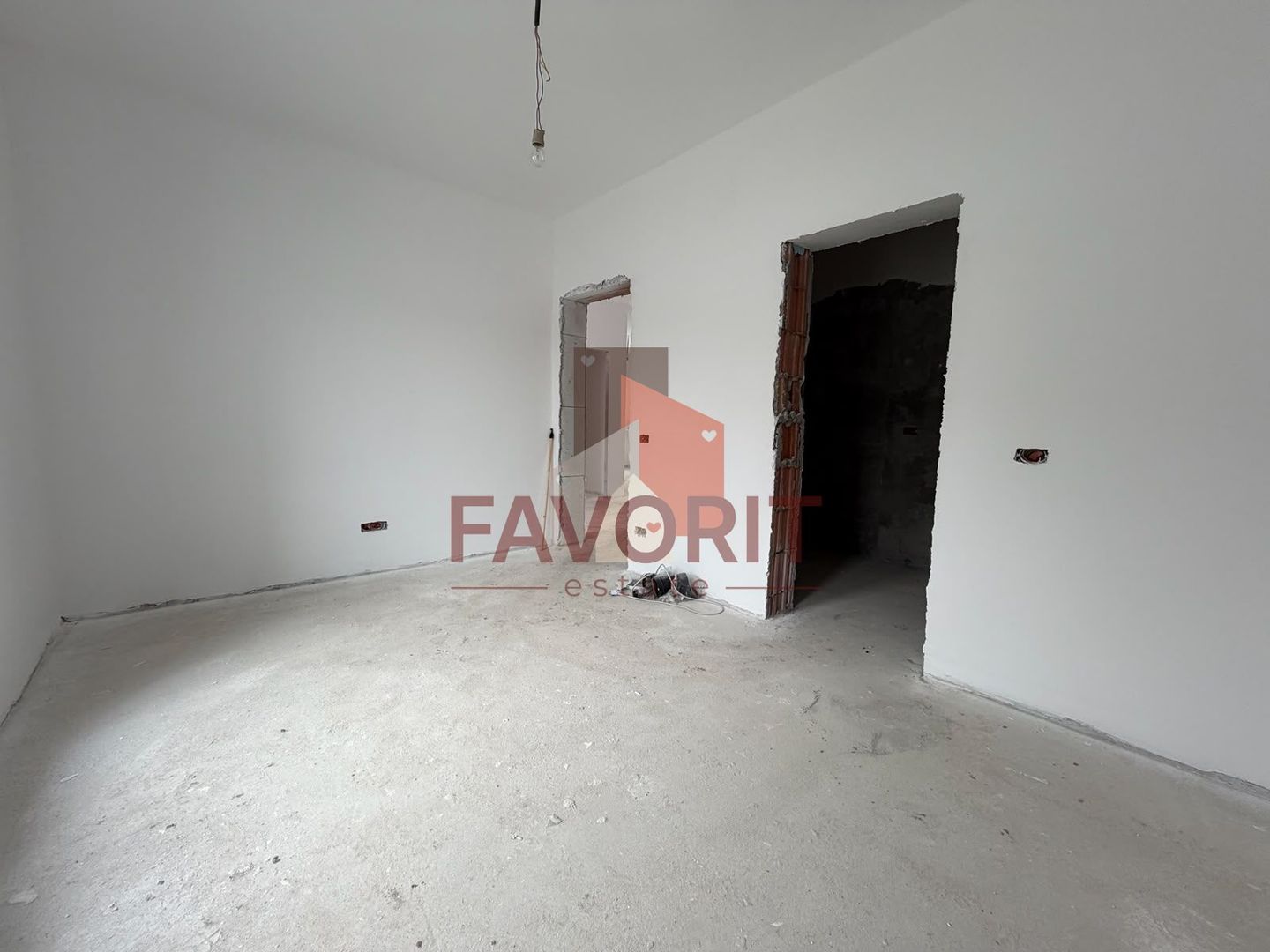 Duplex in Utvin | 3 camere | Toate utilitatile | Curte | Asfalt | - Poză 5