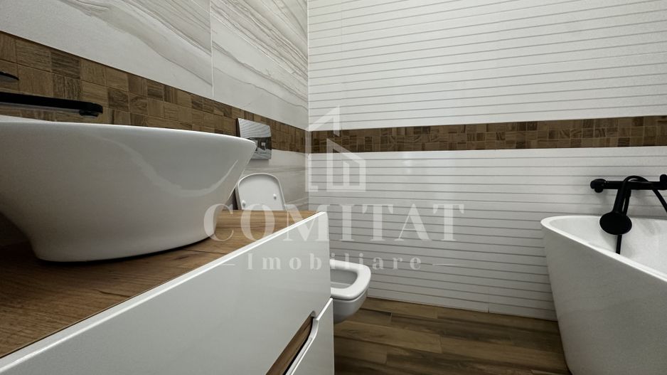 Apartament la etaj intermediar | 3 camere | Zona Bmw - Poză 12