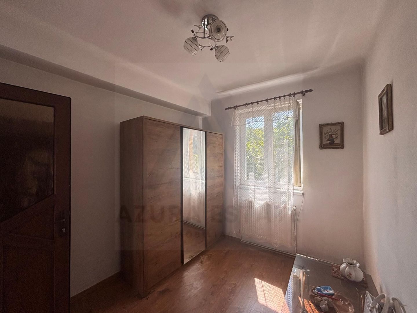 Casa singur in curte 335 mp teren si acces auto in zona Promenada Mall - Poză 7