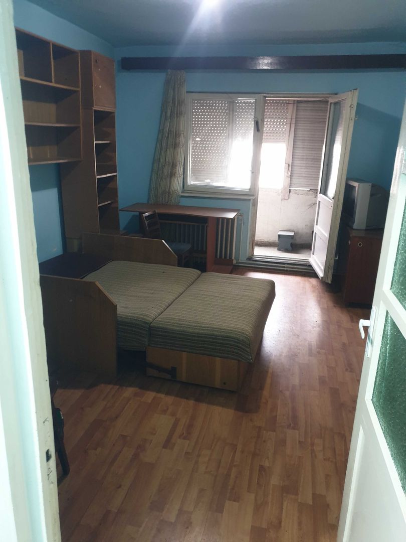 BRASADAS vinde ap cam etaj 6/8 Soarelui. - Poză 7