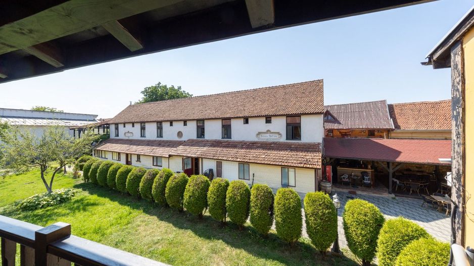 Proprietate turistică în centrul Cristianului 760 mp, teren 1.700 mp - Poză 2