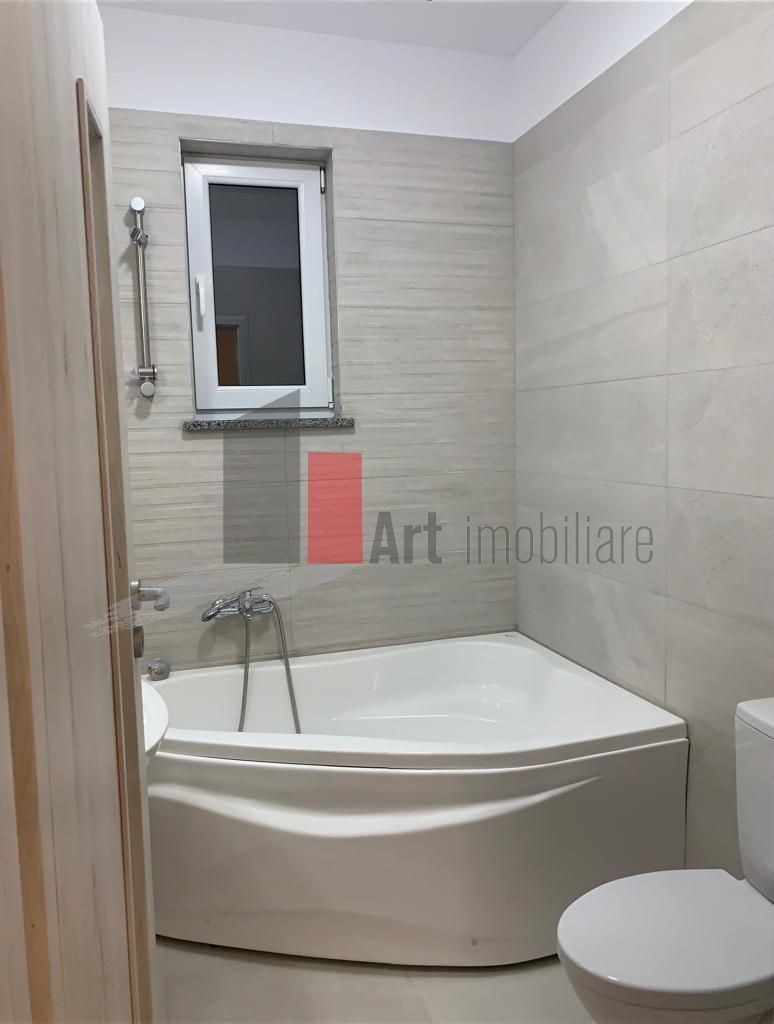 Apartament 3 camere nemobilat Dobroiesti - Poză 4