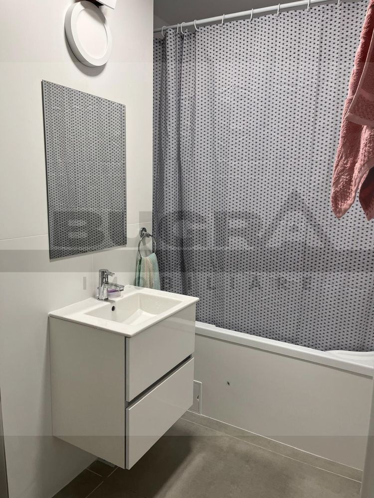Apartament de 3 camere, modern, 60mp, parcare, zona Golden Tulip - Poză 5