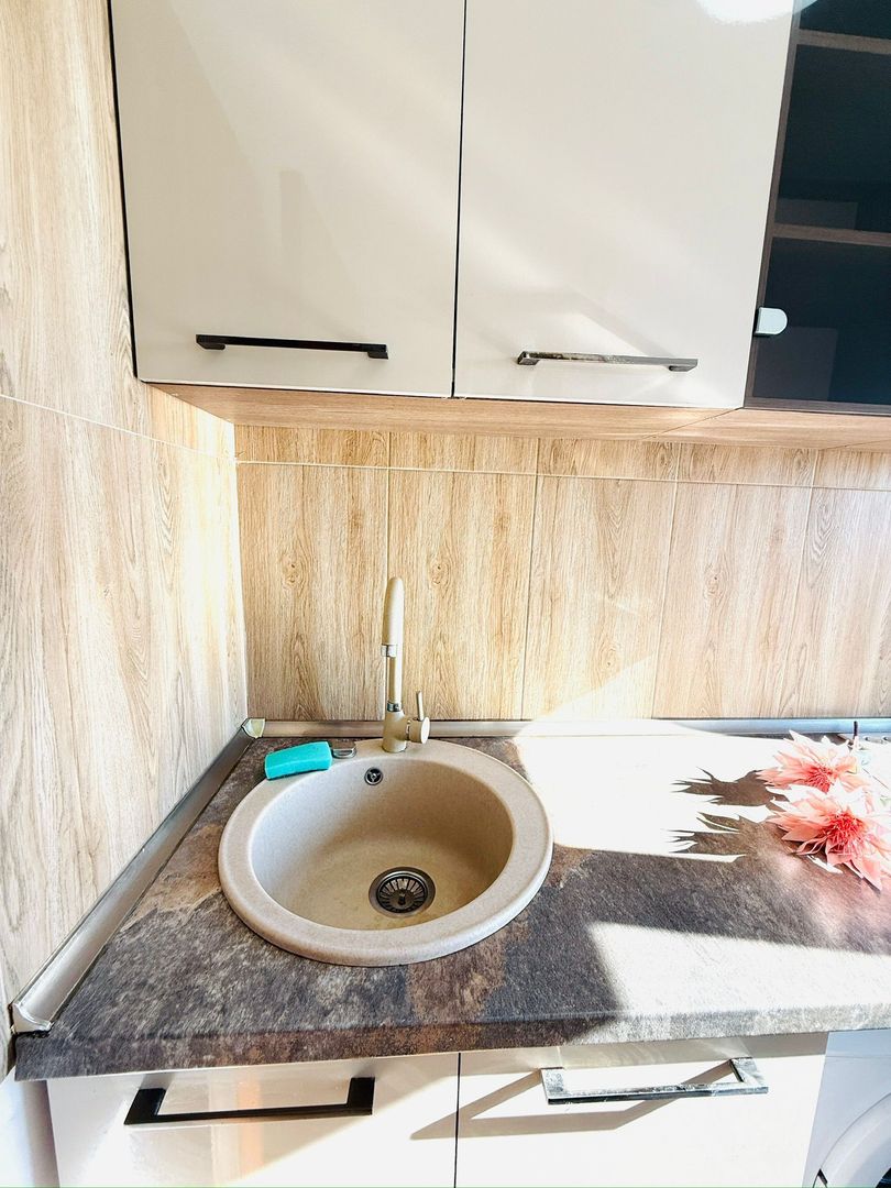 Garsoniera renovata gata de mutare Drumul Taberei, Favorit - Poză 13