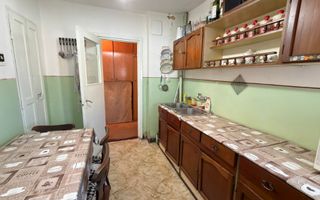 Apartament Ultracentral 3 camere Etaj I -Str. Mihai Viteazul 1- Carei - Poză 5