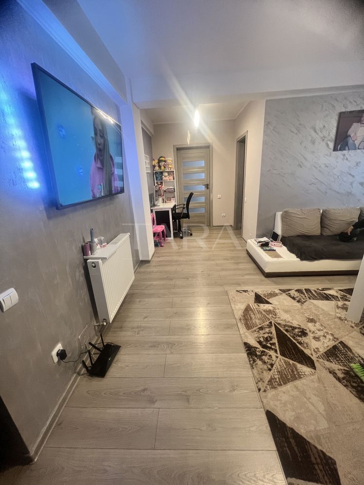 Vând apartament cu 2 camere în Florești, zona Florilor. - Poză 5