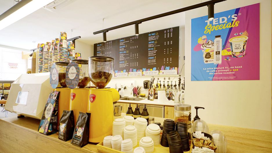 Spatiul comercial Piata Romana ,la coloane - Poză 12