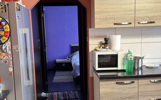 Apartament 4 camere  zona Soarelui - Poză 2