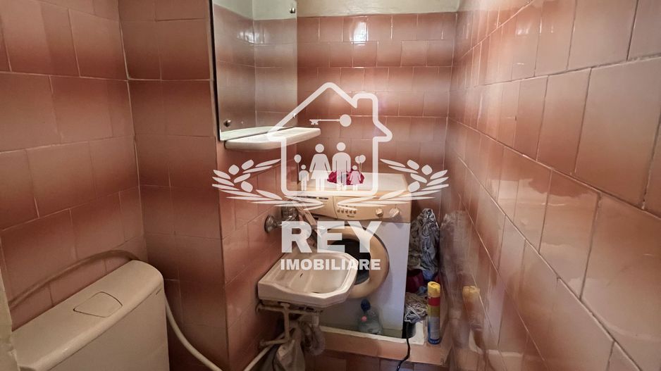 Apartament 4 camere decomandate 4 balcoane etaj 1 Str. Bâlea/Sibiu - Poză 8