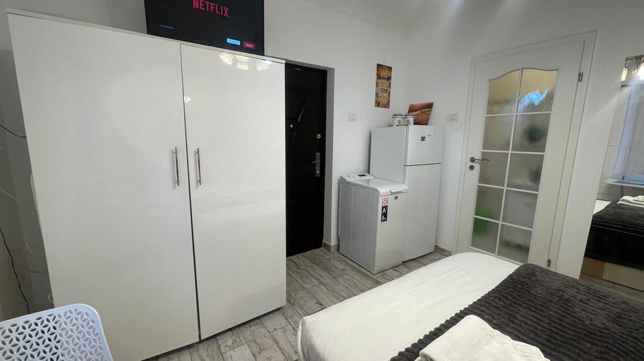 STUDIO DE ÎNCHIRIAT – ZONA Unirii -CENTRALA PROPRIE - Poză 7