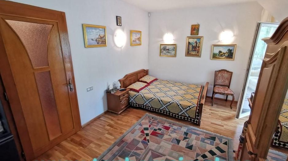 Vila deosebita Sinaia- Cumpatul - Poză 18