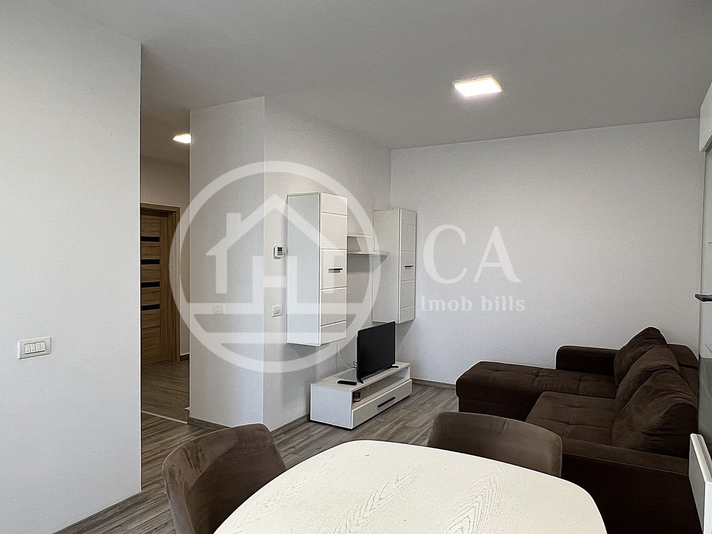 Apartament cu 2 camere de inchiriat in West Residence Oradea - Poză 7
