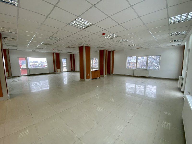 Spatiu comercial de inchiriat in zona centrala a Brasovului. - Poză 4