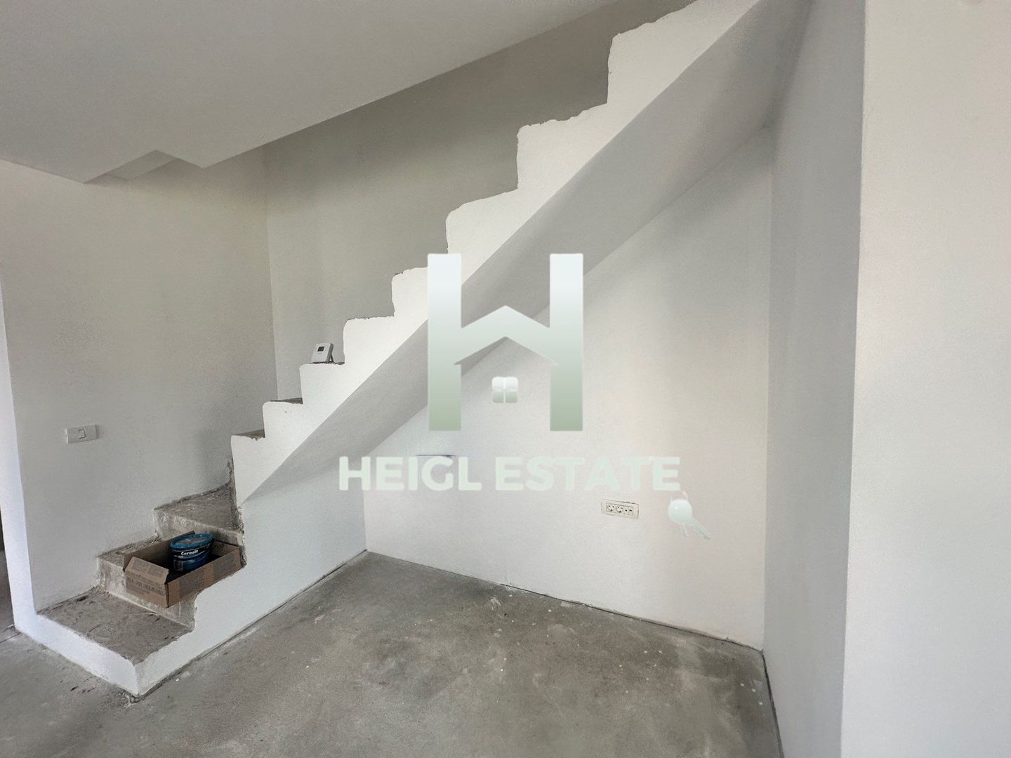 HEIGL ESTATE vă propune spre vânzare casa premium în Bucovat P+E+M - Poză 2