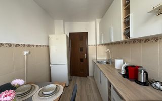 2 camere la 5 minute de METROU - Poză 9