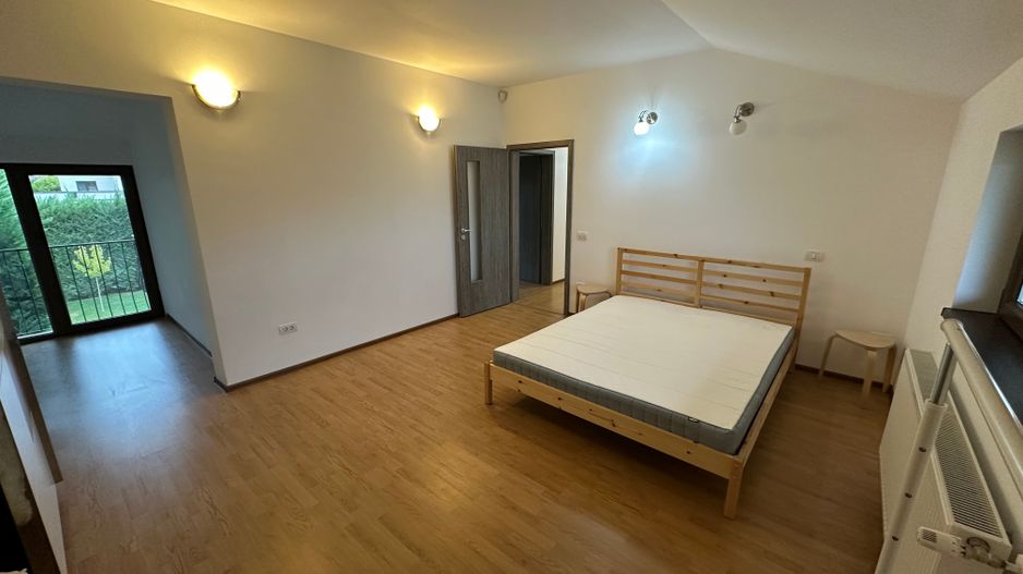 Casă / Vilă cu 4 camere de închiriat în zona Aradului - Poză 23