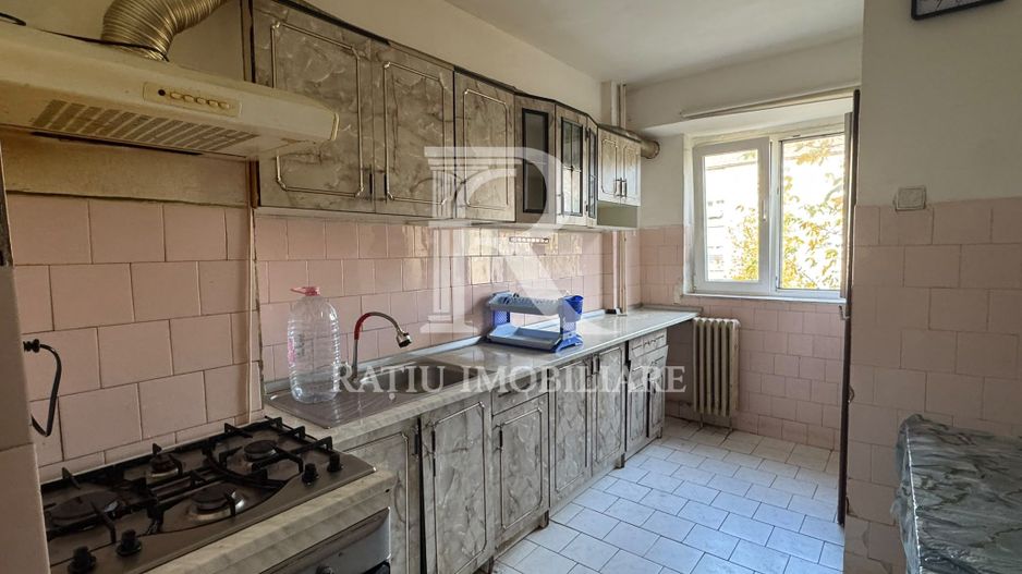 De inchiriat | Apartament 3 camere | Stefan Cel Mare | Parcare inclusa - Poză 2